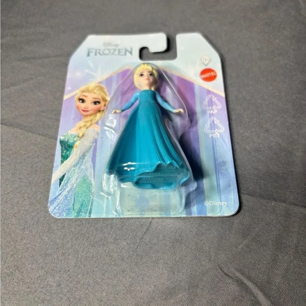 Disney Frozen Lip Balm and Figurine Set - Blue 2 pc New